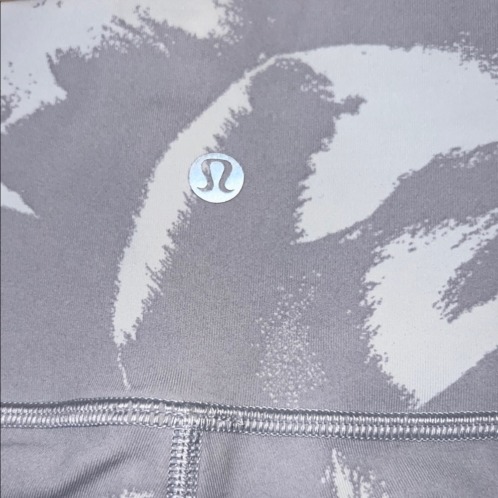 EUC - Lululemon Wunder Under Crop Capri Gray and White Leggings - Picture 2 of 7